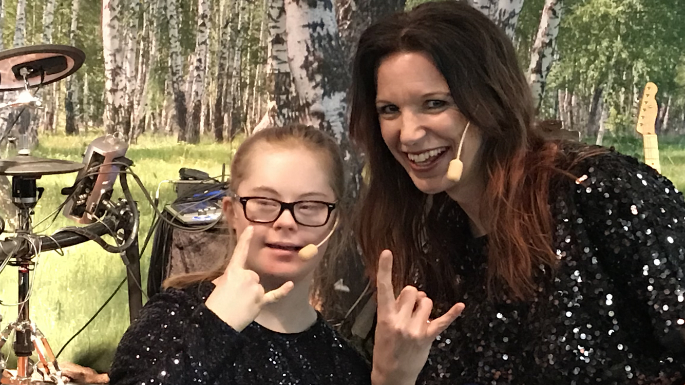 Ellen och Maria Sign Up 2019-03