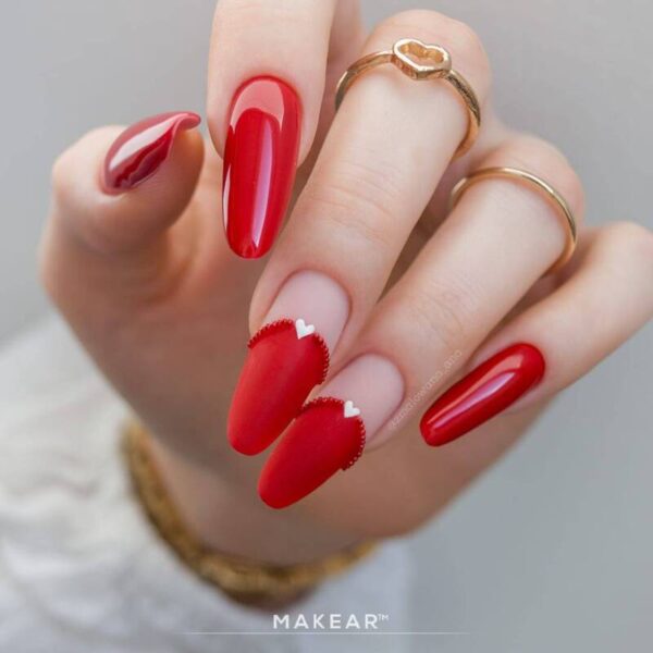 Makear Red Love collectie on nails