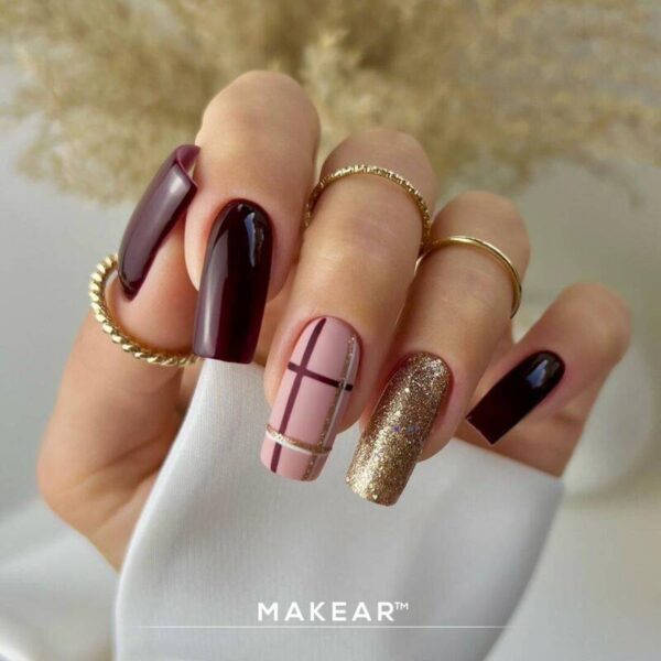 Makear Red Love collectie on nails