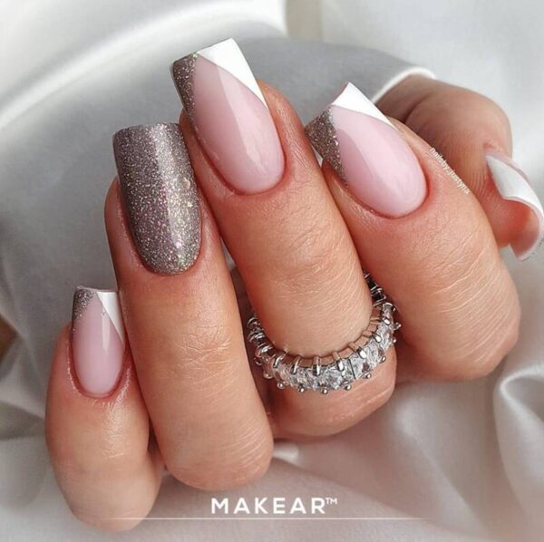 Makear Starmani Collectie on nails