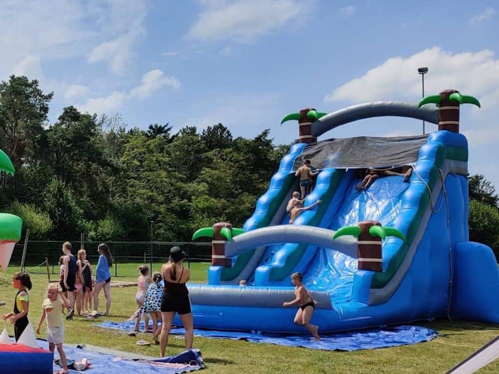 Waterattractie huren Jungle Slide