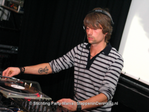 023_070113_king_of_parties@paardsilly