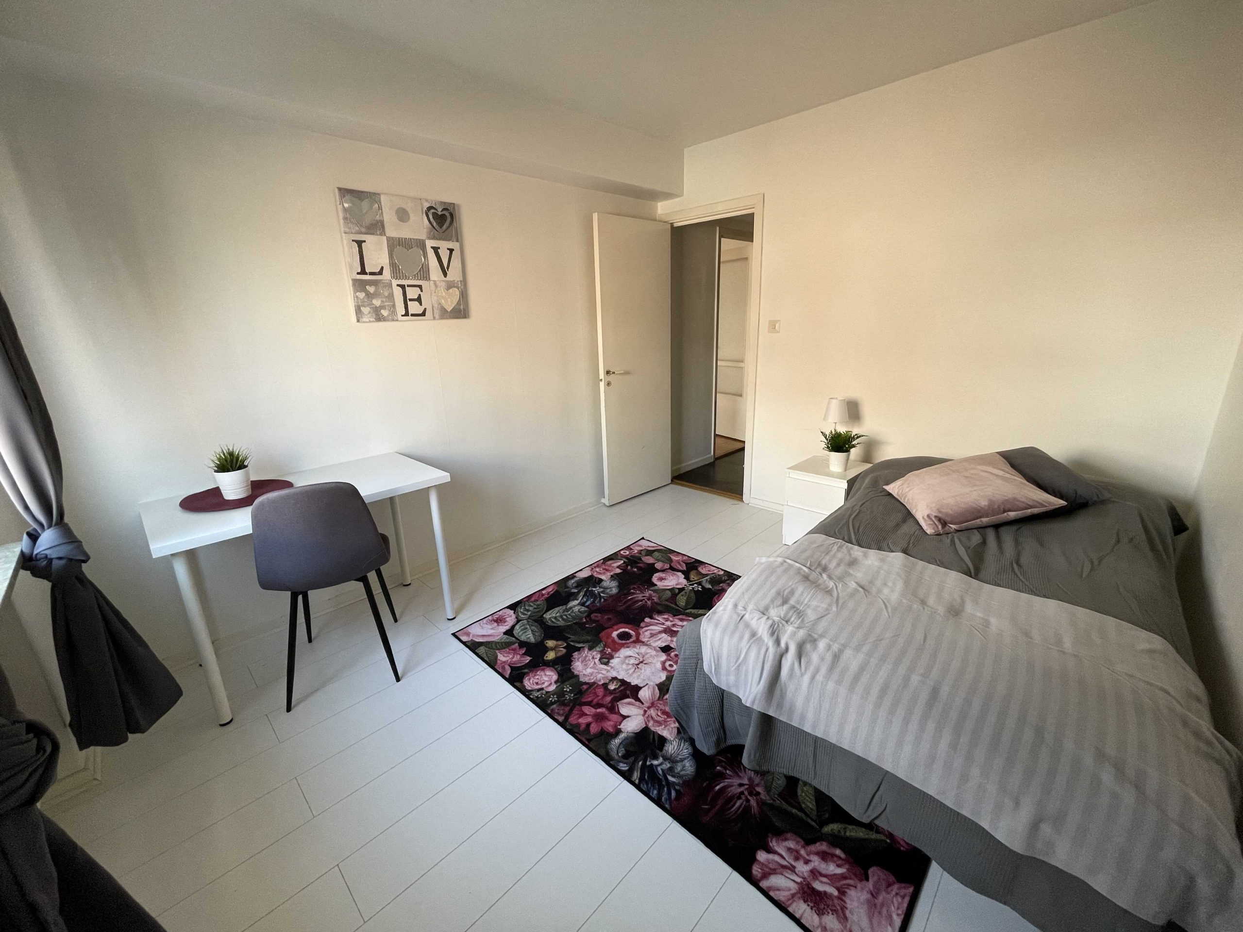 Serviced apartment, business accommodation, long stay, stay easy