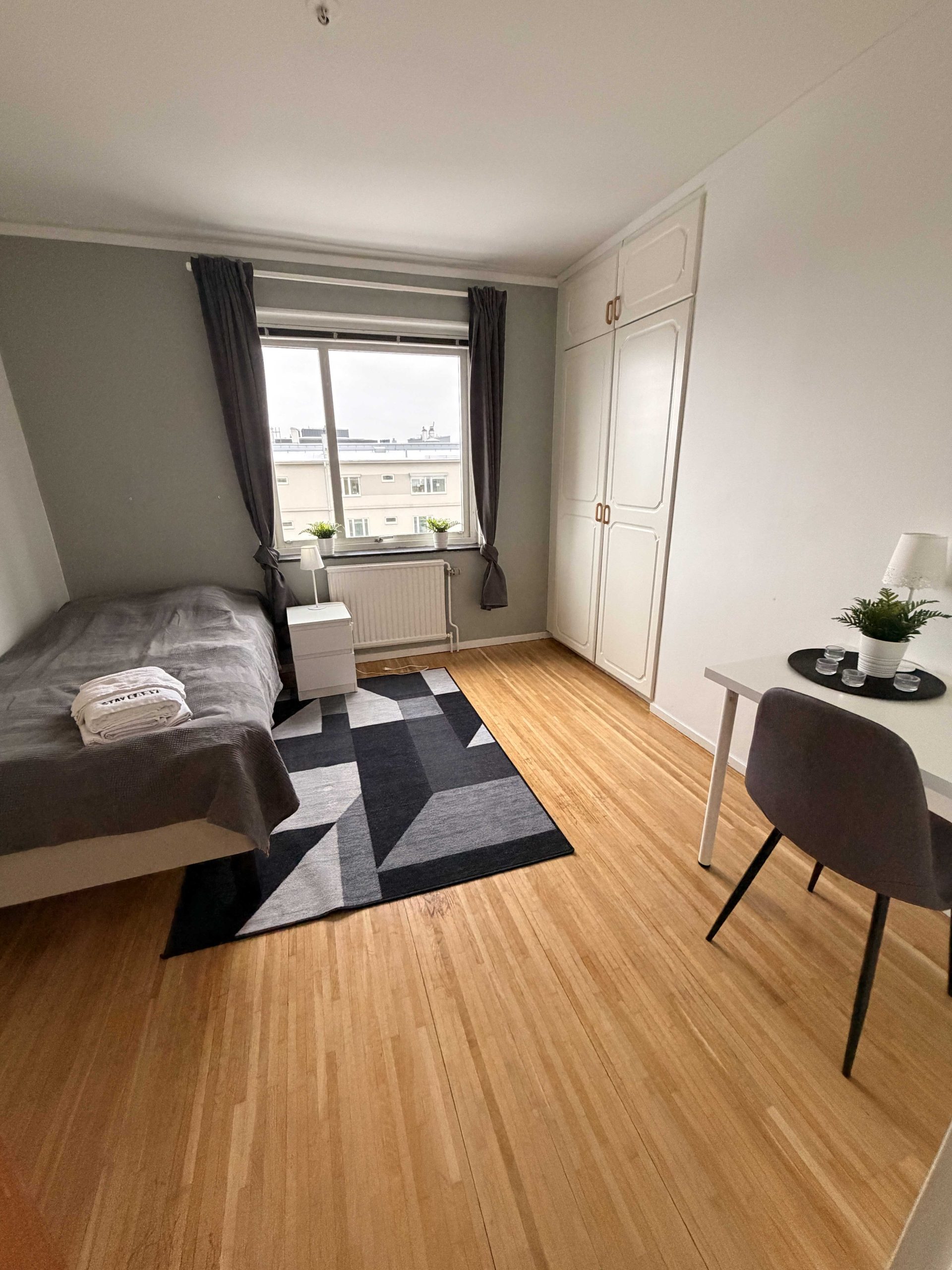 Serviced apartment, business apartent, business accommodation