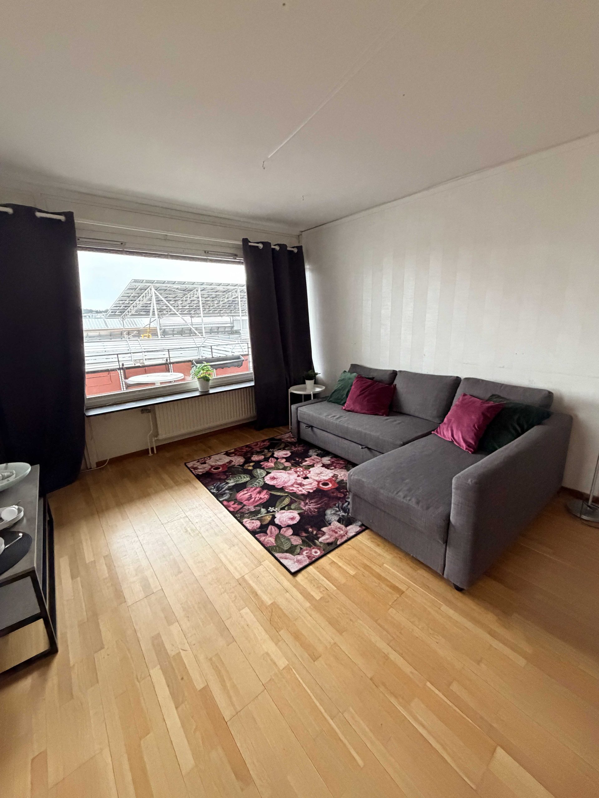 Serviced apartment, business apartent, business accommodation