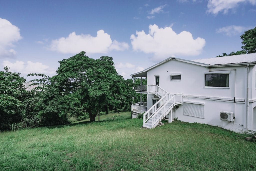 For sale 5bedroom house in Upper Round Hill Sint Eustatius Stay Eustatius