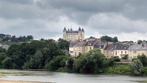 Saumur donderwolken boven de Loire