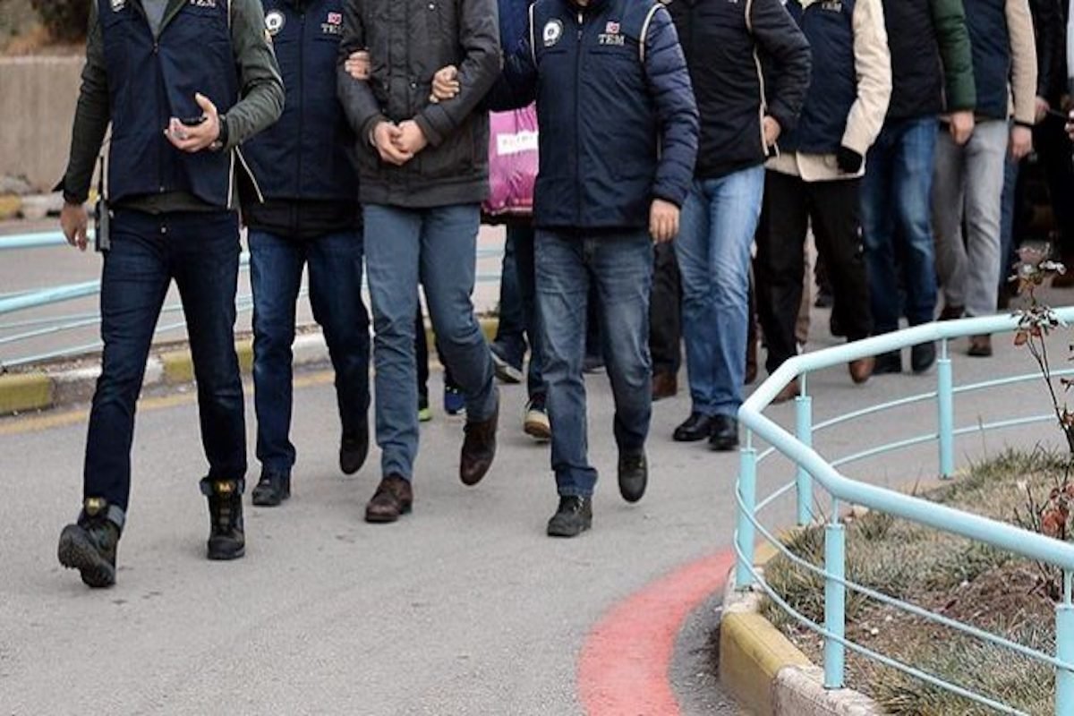 Türkiye, anonim bilgilere dayanarak avukatları tutukladı