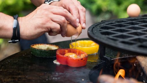 Op de OFYR barbecue kan je verrassende gerechten grillen