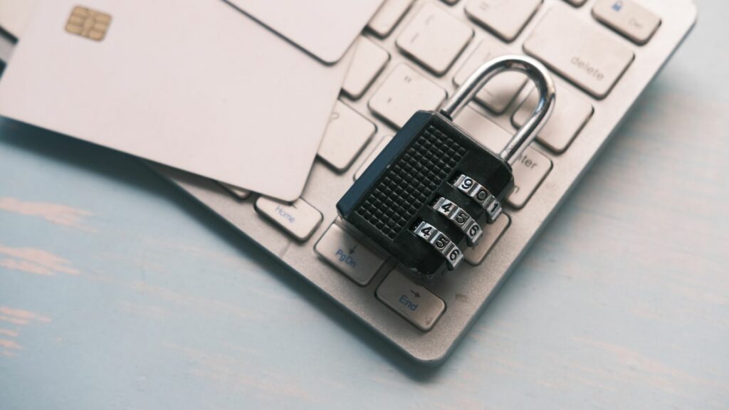 Segurança da Informação à Gestão financeira: 11 controles ISO 27001 aplicáveis à fraude Americanas