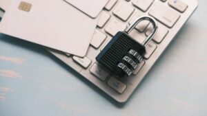 Segurança da Informação à Gestão financeira: 11 controles ISO 27001 aplicáveis à fraude Americanas