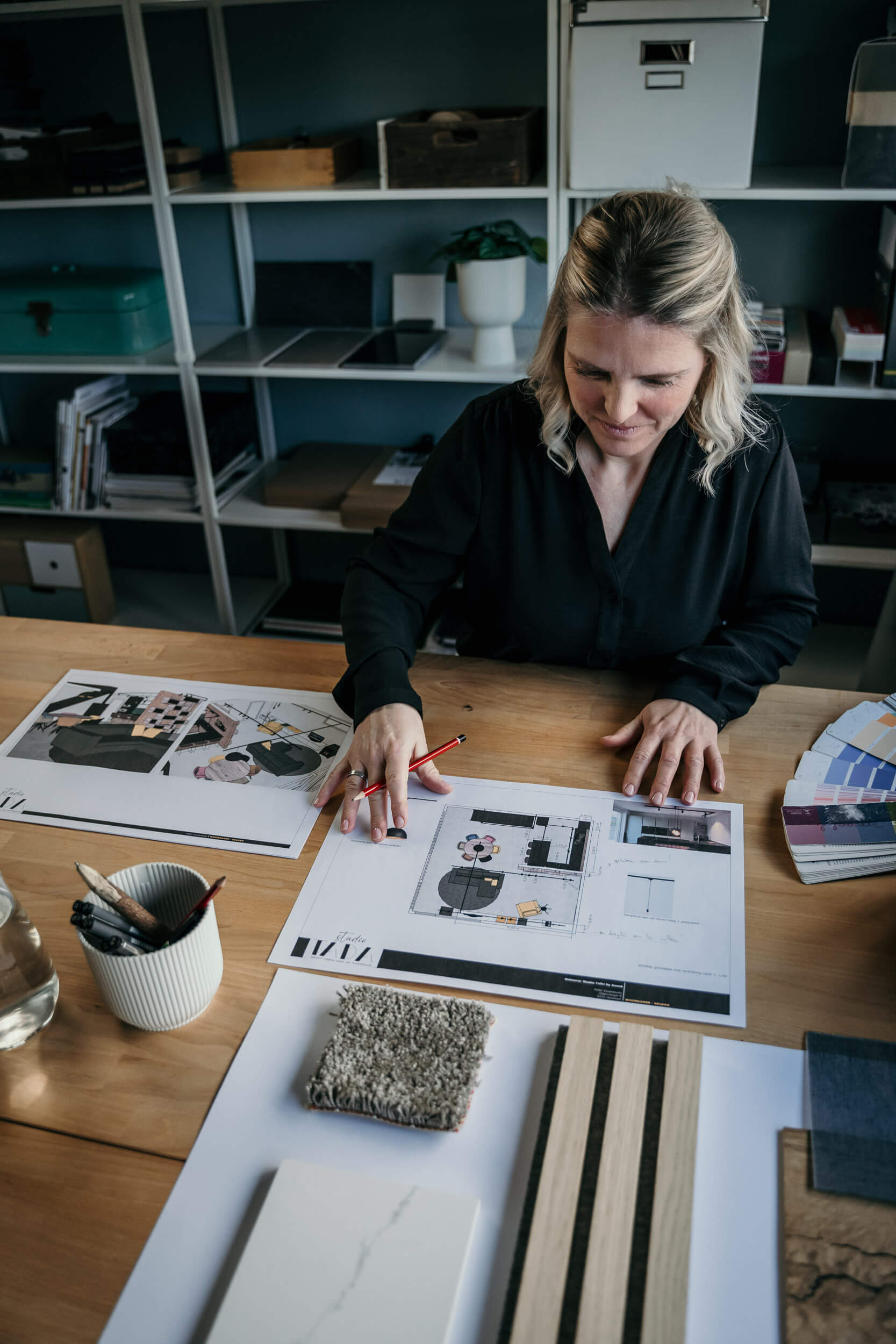 Interieurvormgever Anouk werkt toont haar interieuraanbod