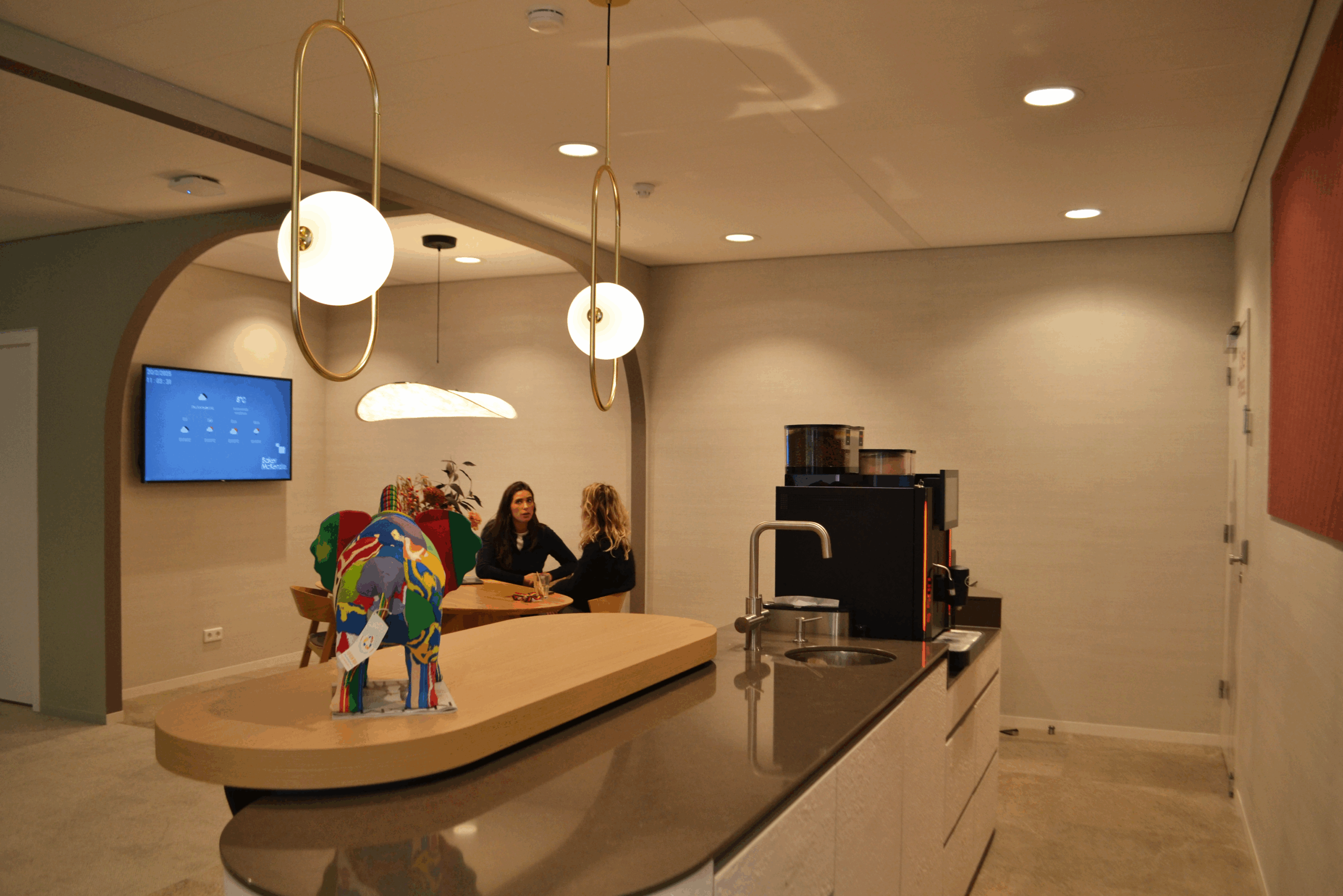 Baker McKenzie - Koffiecorner Ontmoeten - SVDH Interieurontwerp - Interior Design