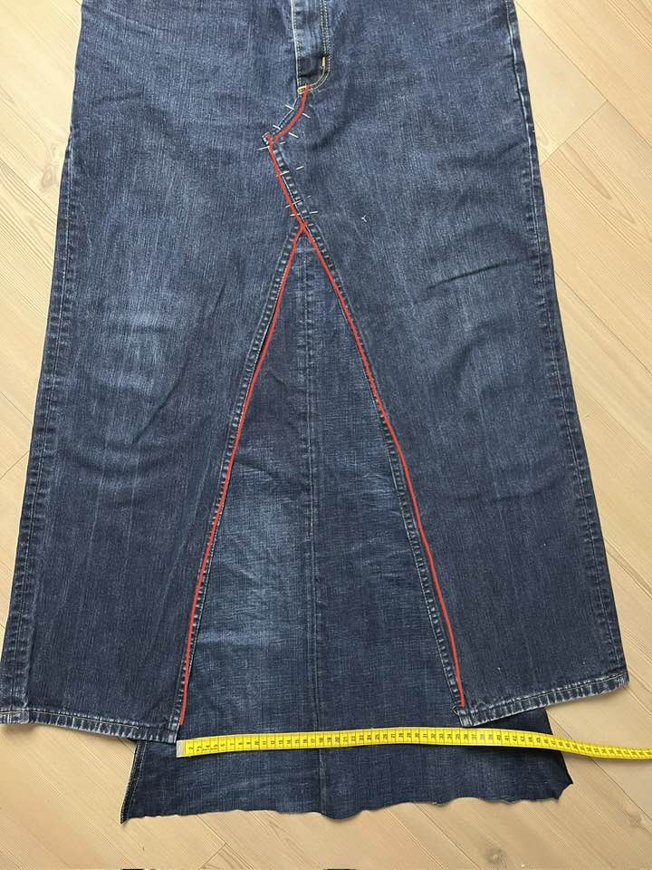 DIY, nederdel syet af gamle jeans – Sygal.dk
