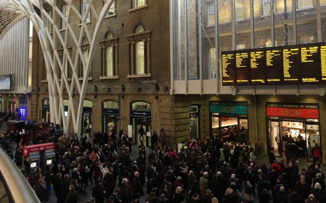 Train delays: Power outage sparks massive delays at London’s Kings Cross | UK | News