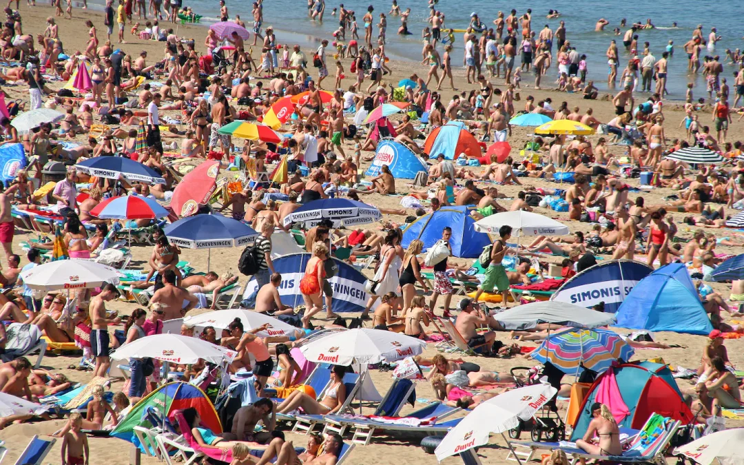 Tips to avoid crowds during summer travel