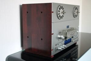 Pioneer RT-909 with wooden side panels