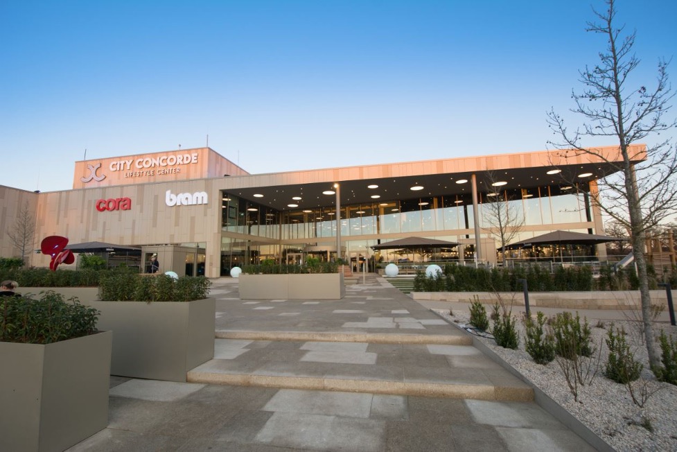 Leisure mall consultant