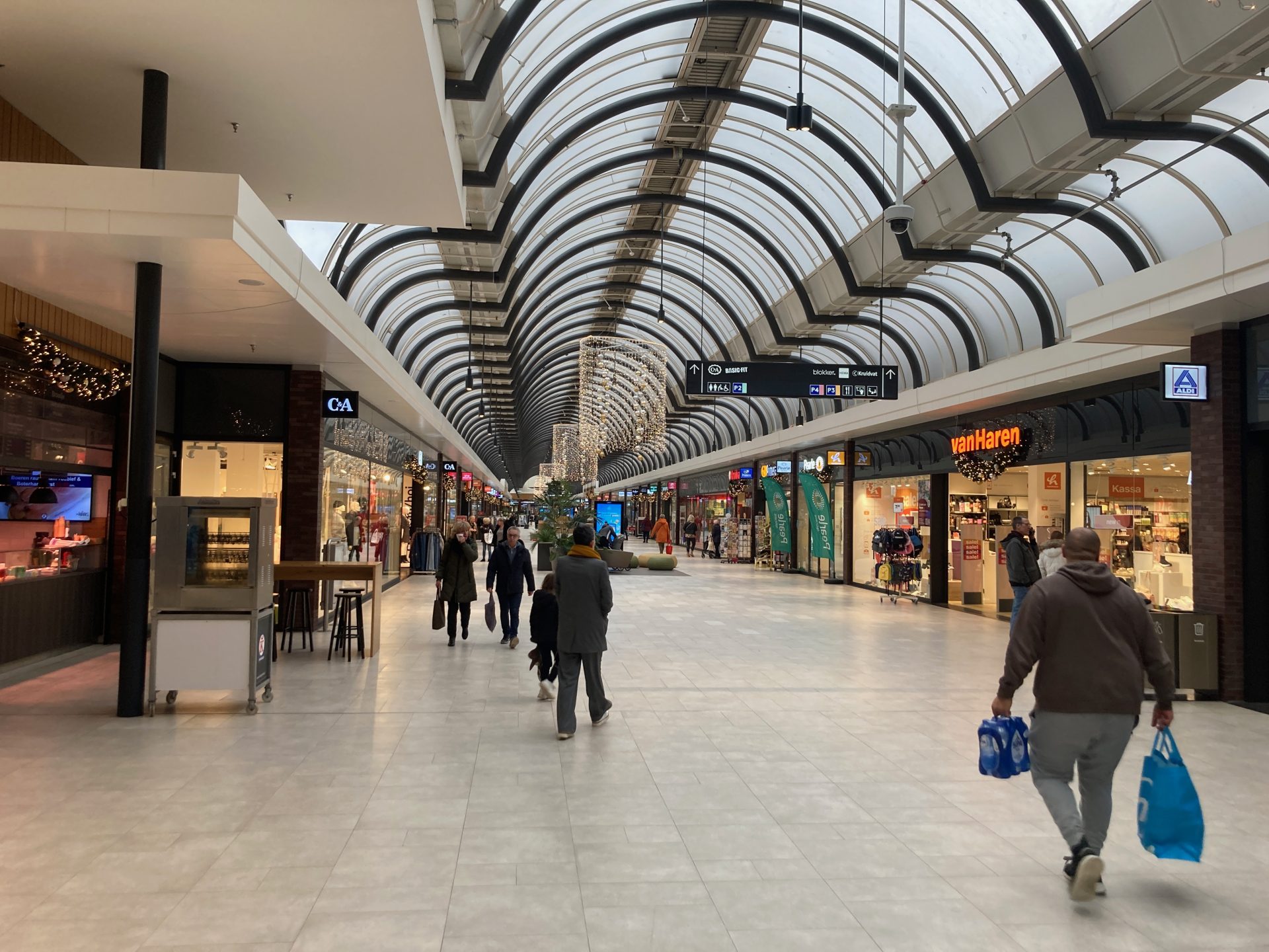 changing mall client into guest, consultancy by TDAC leisure consultants