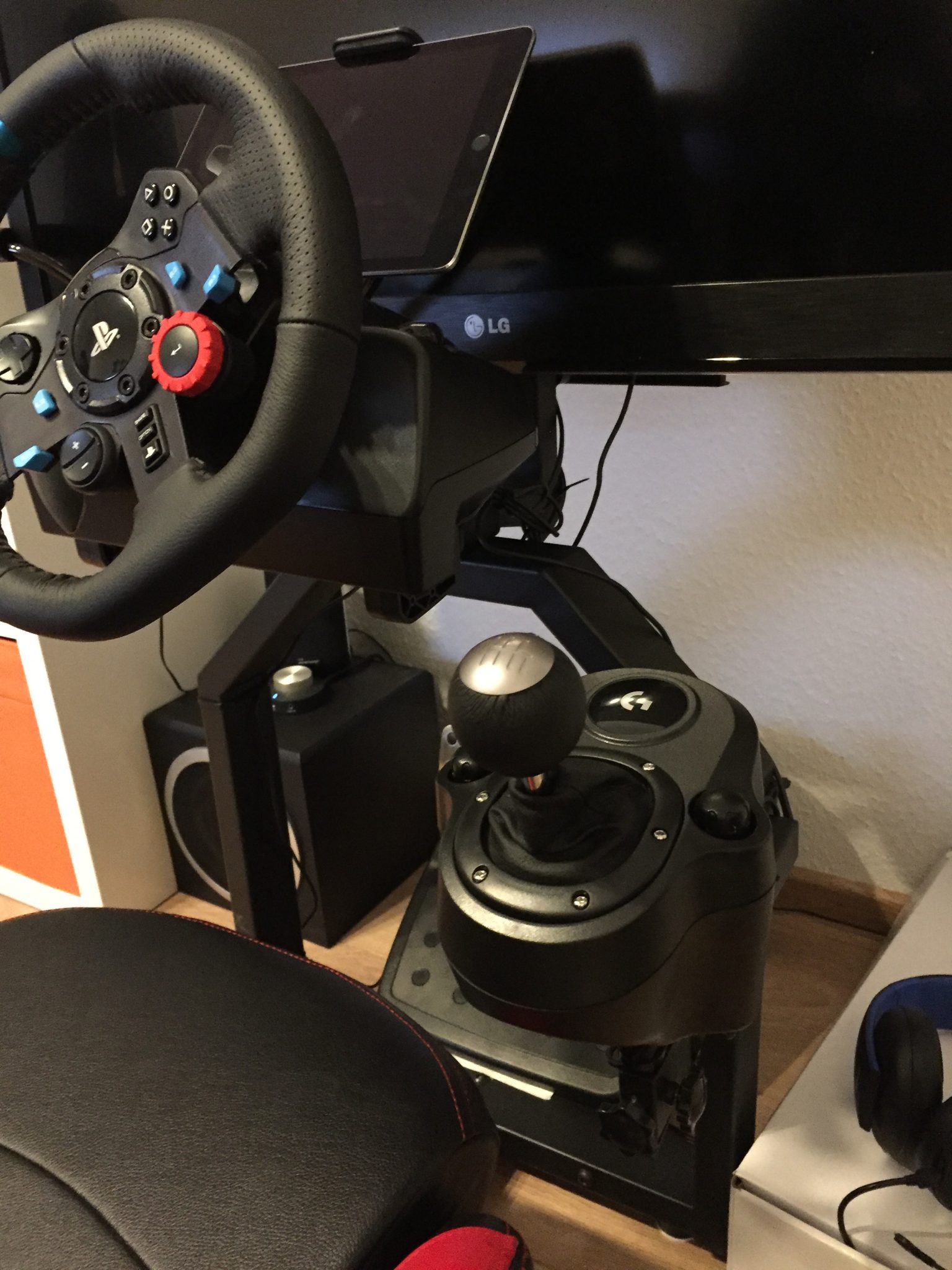 Logitech G29 Lenkrad techaddict.de