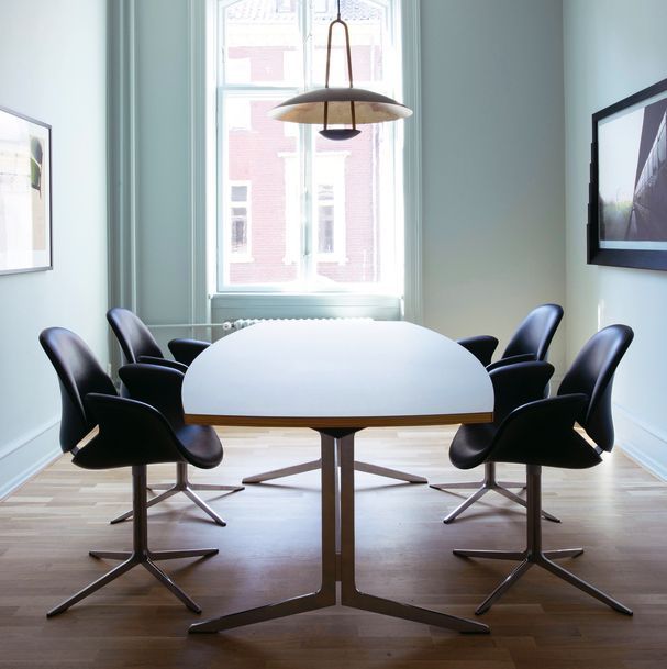 Council bord - 310 x 110 cm - bådformet