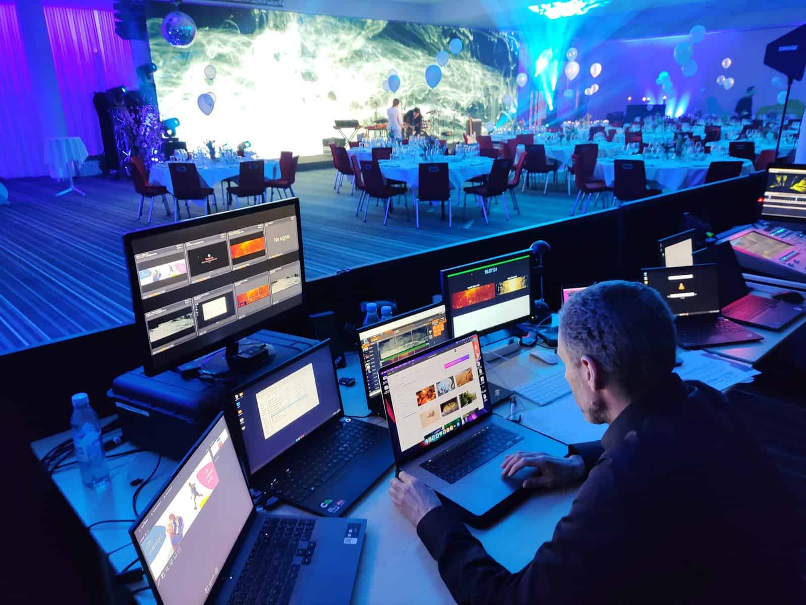 Teletech Lej avudstyr & tolkeanlæg til møder, konferencer og events