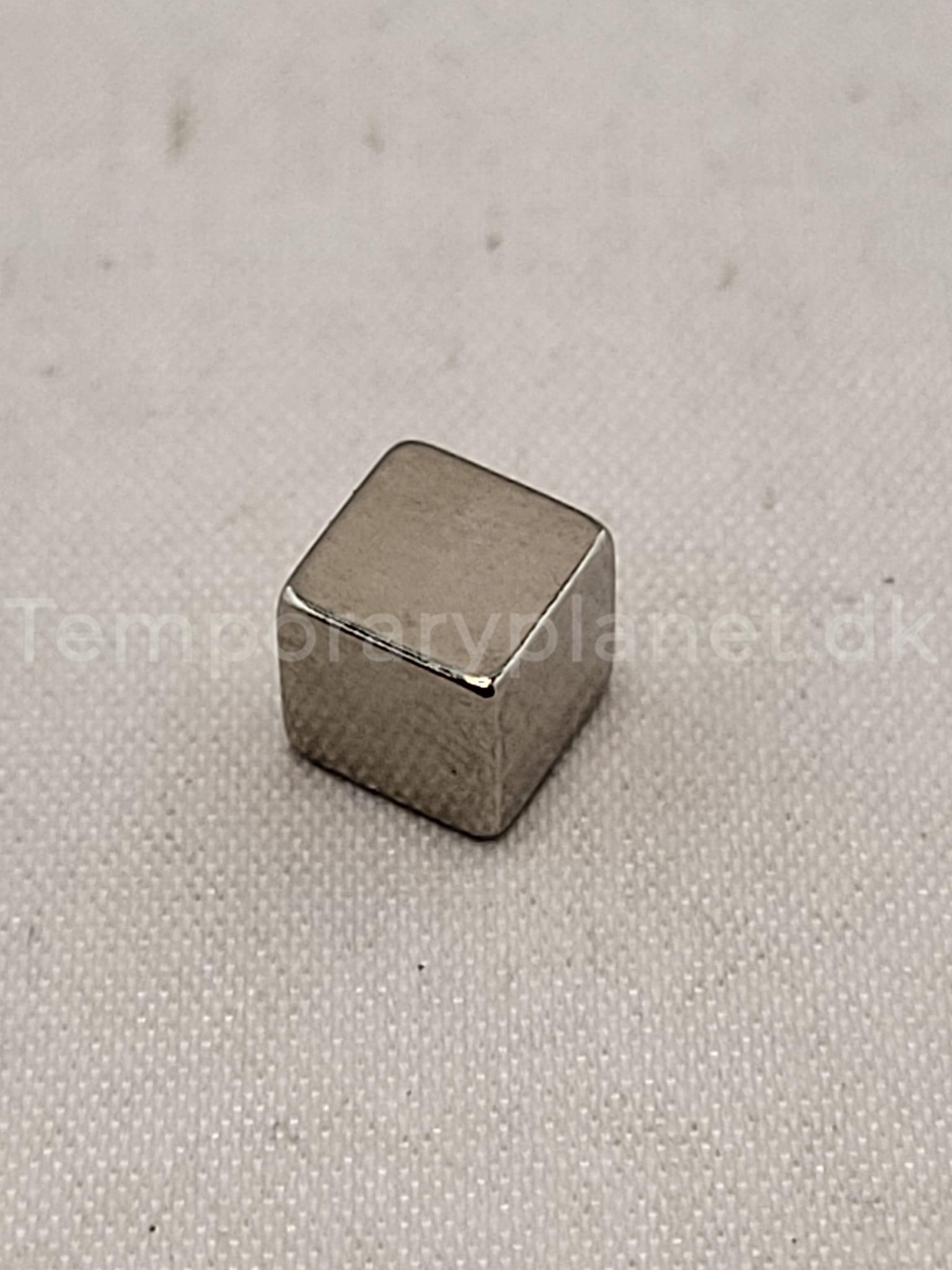 Magnets Neodym 5X5X5 Citadel Warhammer Fantasy AoS Age of Sigmar Games Workshop Warhammer 40.000 40K 2