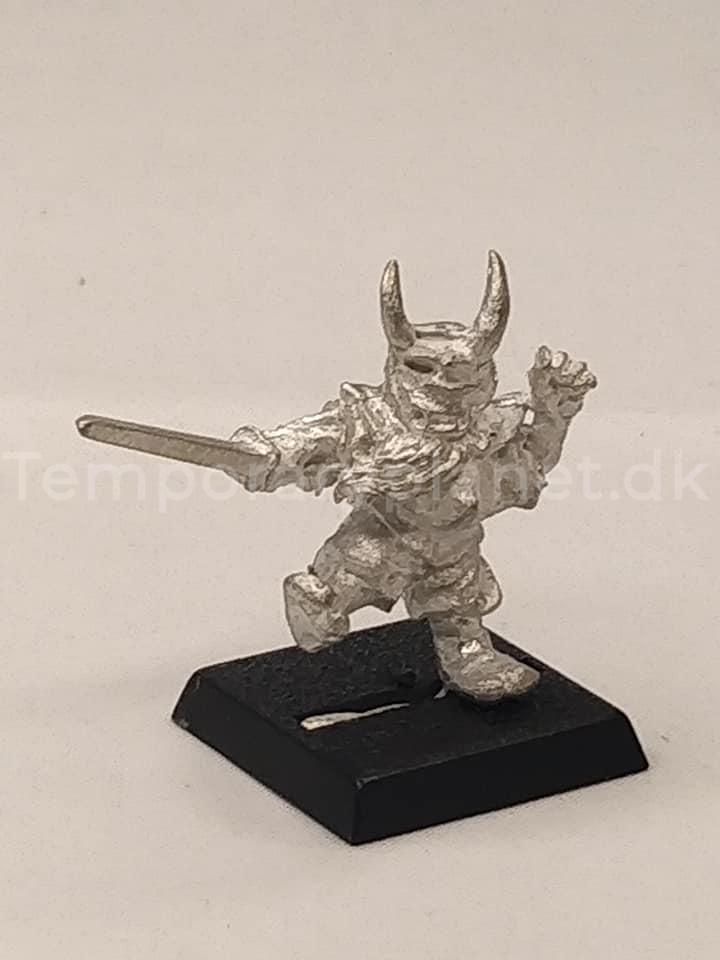 Dwarf Adventurer Ninja with Samurai Sword 1989 Metal 880019 Warhammer Fantasy AoS Age of Sigmar Games Workshop