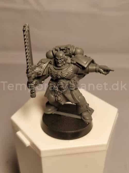 Space Marine Sergeant with Chainsword Plastic Warhammer 40.000 40K Games Workshop