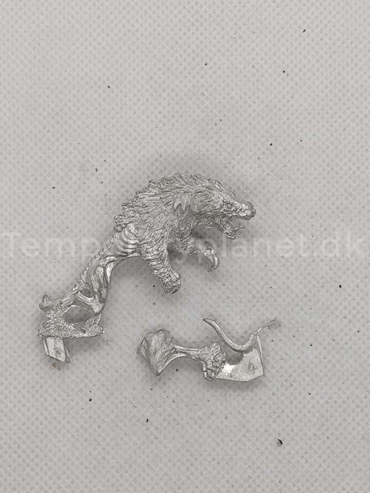 Warhound 4 Chaos Beastmen Warhammer Fantasy 2003 Age of Sigmar AoS