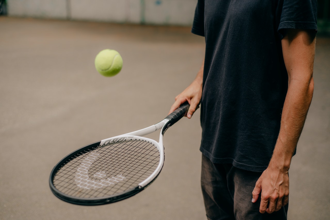 Tennis Griffhaltung » Wie hält man einen Tennisschläger richtig?