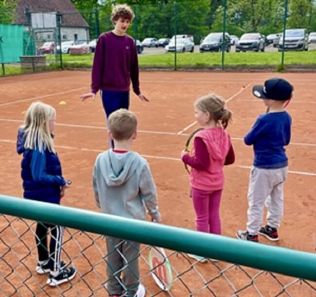 Tennis-Neustart für Kids: DJK Weiden bietet wieder Kinder- und Jugendtraining an