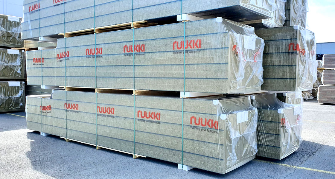Ruukki sandwichpanels with logo printed on the packaging film