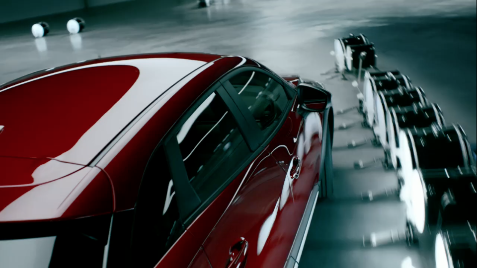 Reclame voor hoofd en hart door Mazda