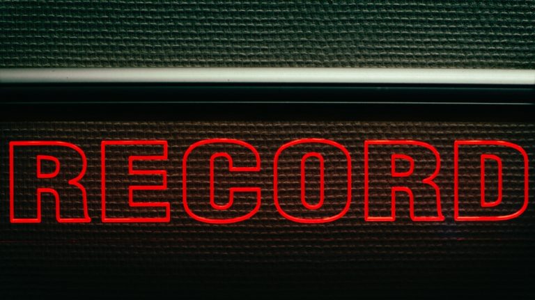 Record sign studio Podcast