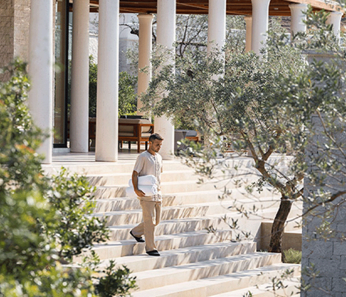 imgs_0002_amanzoe-villas-service-600x800