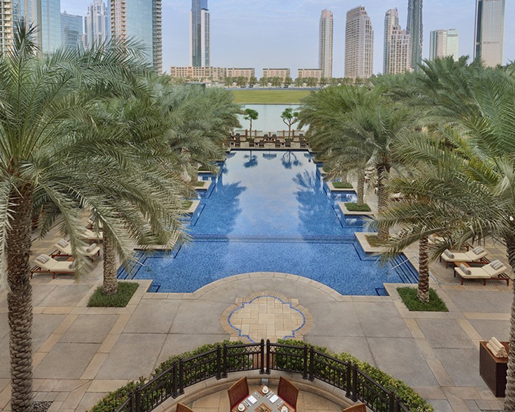 750x600-Palace_Downtown_Dubai_0000_Palace-Downtown-Outdoor-Swimming-Pool-copy