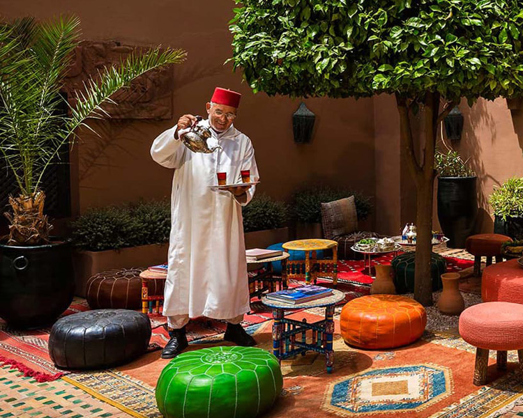 750x600-Kasbah_Tamadot_Morocco_0001_kasbah_tamadot_moroccoan_tea_courtyard_818.jpg