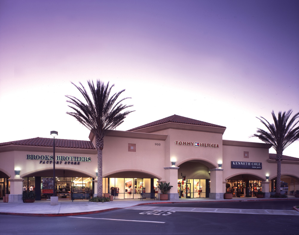 Nine Outlet Malls Around the World