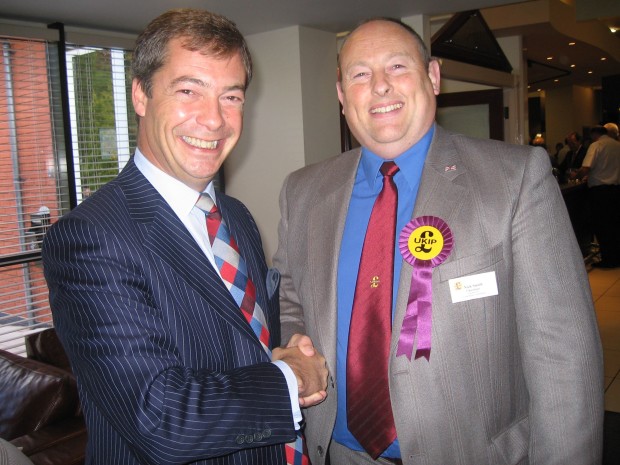 Nick Smith (right) hopes to ride a purple wave to victory in Lincoln. here with UKIP leader Nigel Farage (left).