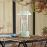 Lindby oppladbar bordlampe Yvette, grønn, IP44, berøringsdimmer