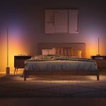 Philips Hue Gradient Signe Oak LED-bordlampe i eik