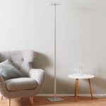 Bopp Flat - LED-gulvlampe med berøringsdimmer