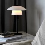 Bordlampe Verona, hvit og svart