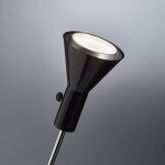 Gru smal LED gulvlampe med dimmer