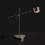 Oluce Curve LED-bordlampe, svart