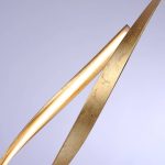 Paul Neuhaus Linda LED-gulvlampe gull med dimmer