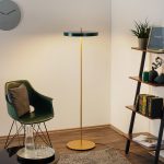 UMAGE Asteria Floor LED-gulvlampe skogsgrønn