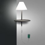 LED-vegglampe Goodnight, USB-port, hvit-antrasitt