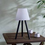Lindby LED-bordlampe Jaimy, oppladbart batteri, svart, metall